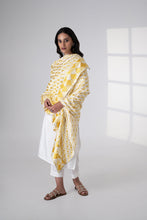 Load image into Gallery viewer, Sunshine Phulkari Dupatta for women by Mysticloom //Yellow Cotton Dupatta for Online shopping // Haldi celebration