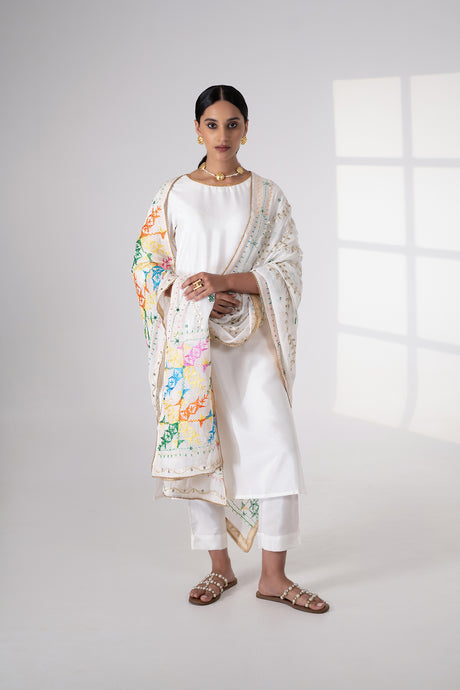 Roohaniyat Phulkari Dupatta for women by Mystic Loom // White handmade Phulkari Dupatta for online shopping 