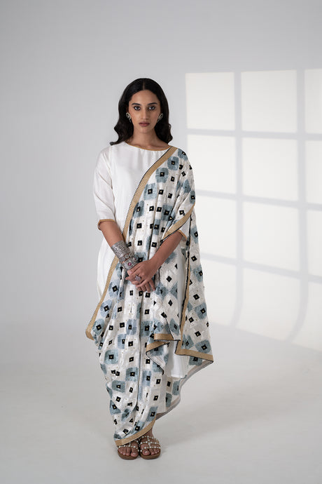 Moonlit Stars Phulkari Dupatta for women by Mystic Loom // White Dupatta Phulkari for online shopping 