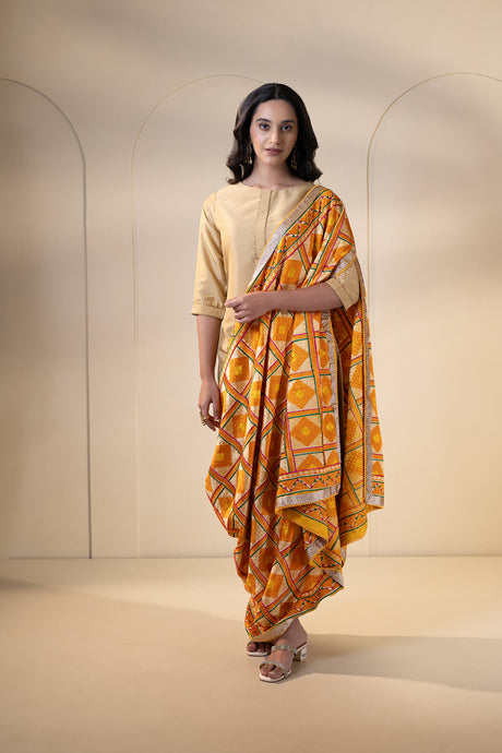Phulkari Dupatta embroidery in Mystic Loom // Phulkari for online shopping // Heritage phulkari // Yellow