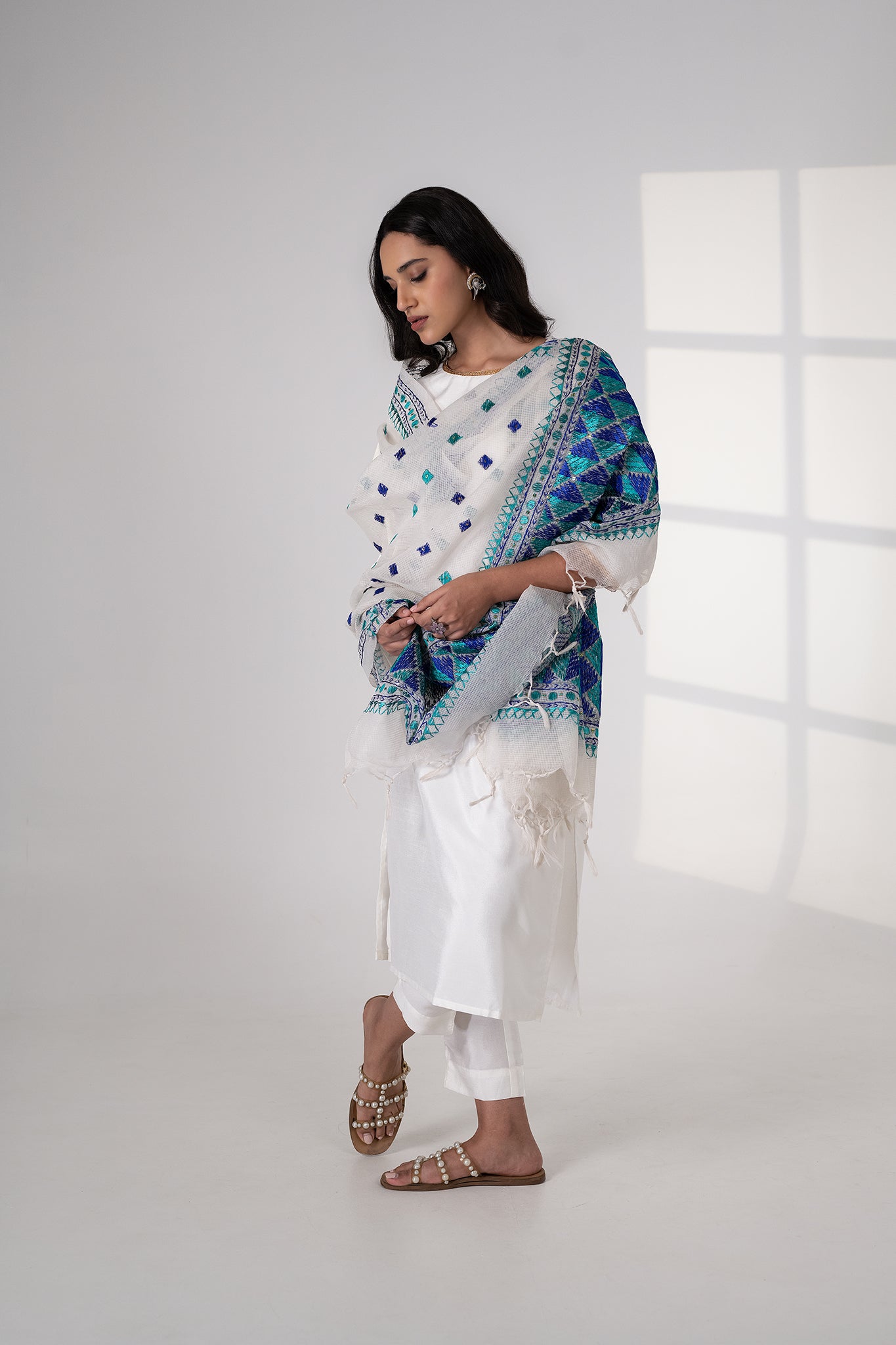 Sukoon White Kota handmade Phulkari Dupatta for women by Mysticloom // Dupatta for Online shopping // Summer