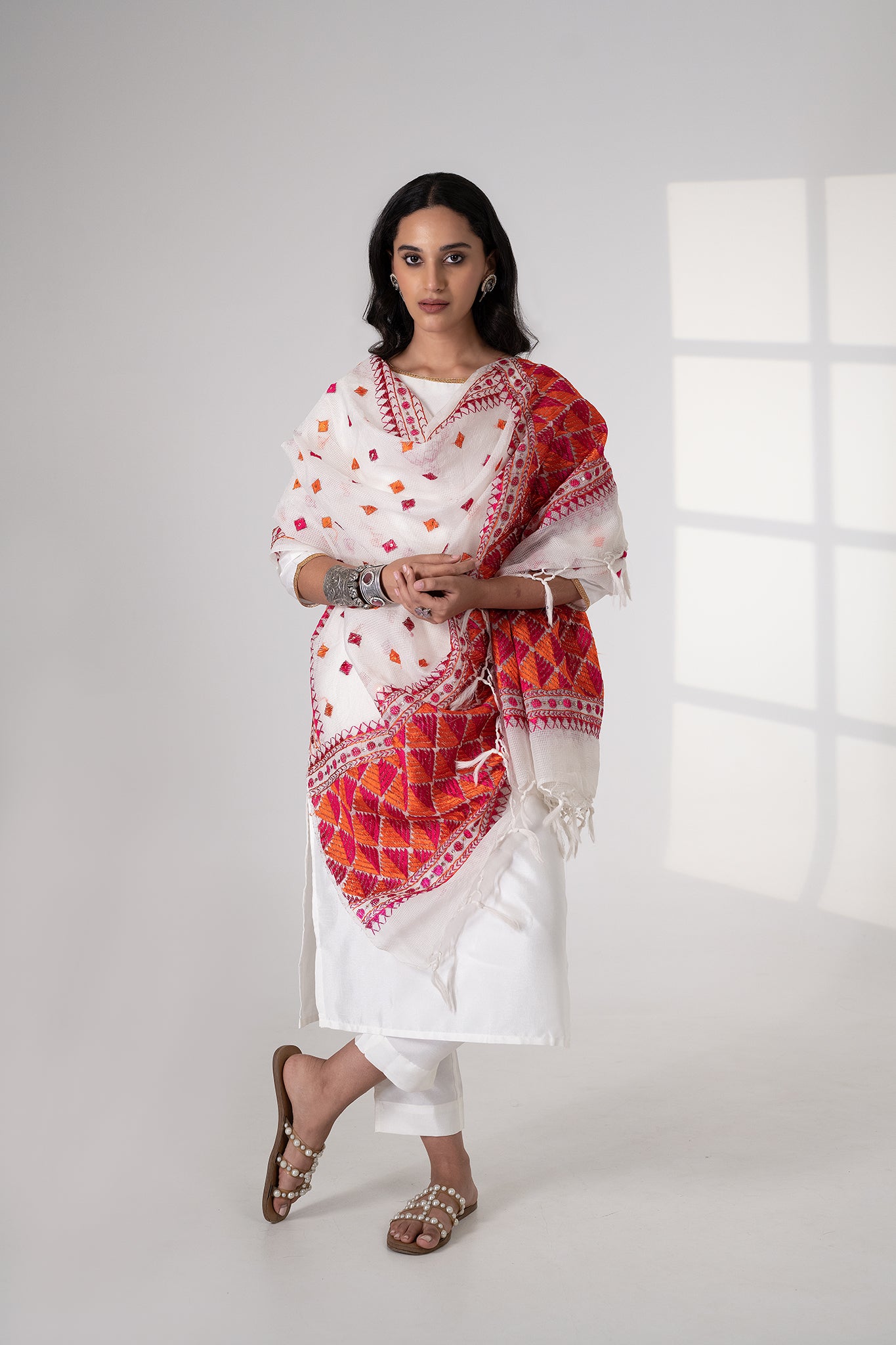 Saroor Kota Phulkari Dupatta for Women by Mysticloom| White Dupatta for Online Shopping // Summer Dupatta