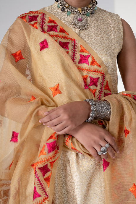 Preet handmade Phulkari Dupatta for women by Mystic Loom // Pink Orange kota dupatta for summer