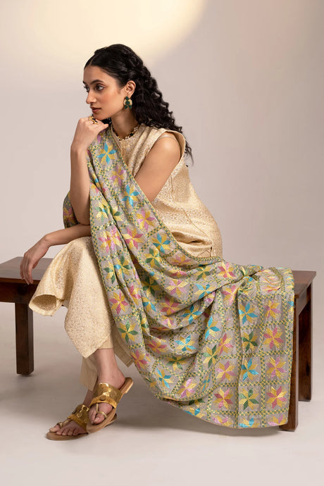 Ligh summer Phulkari dupatta online for women| Mystic Loom Grey Dupatta } Embroidery